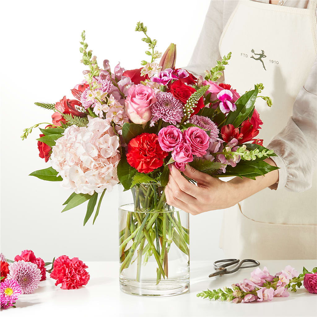 Swooning Over You - A Luxury Florist Original –  Flower.delivery, Tontitown AR