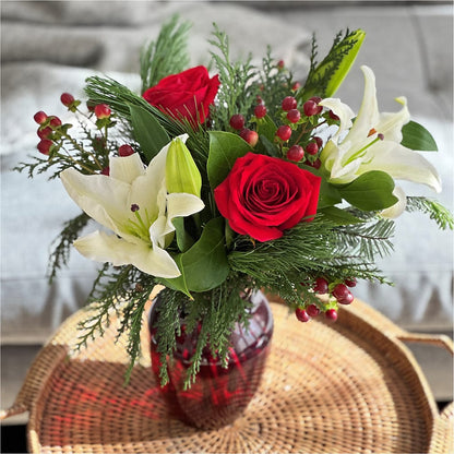 Evergreen Delight Bouquet –  Flower.delivery, Tontitown AR