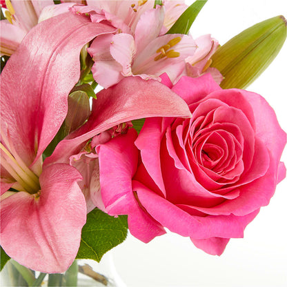 Lots of Love Bouquet –  Flower.delivery, Tontitown AR