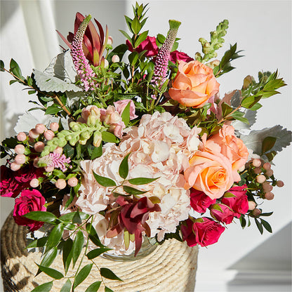 Glitz & Glam Bouquet –  Flower.delivery, Tontitown AR